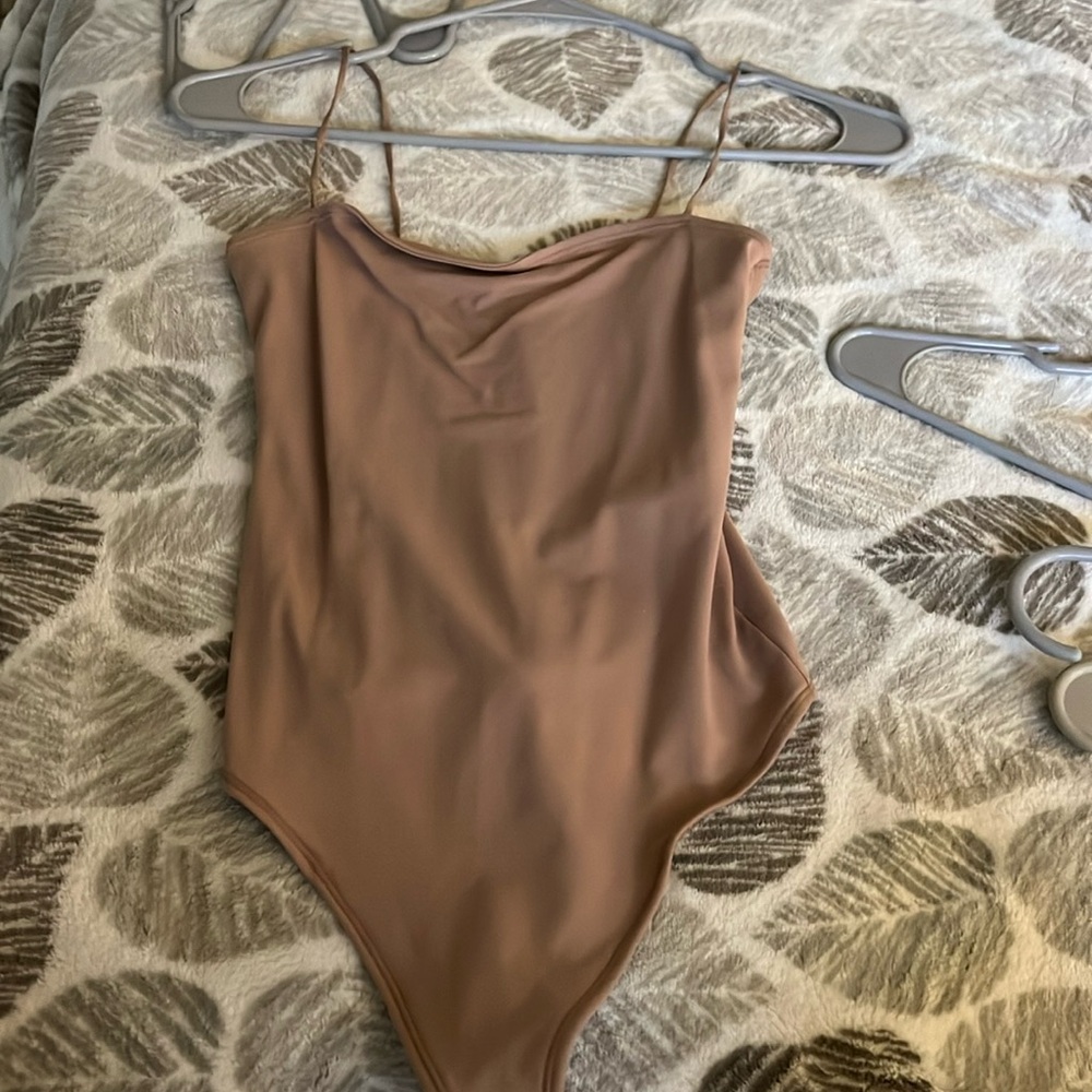 Abercrombie and Fitch spaghetti strap body suit size xs